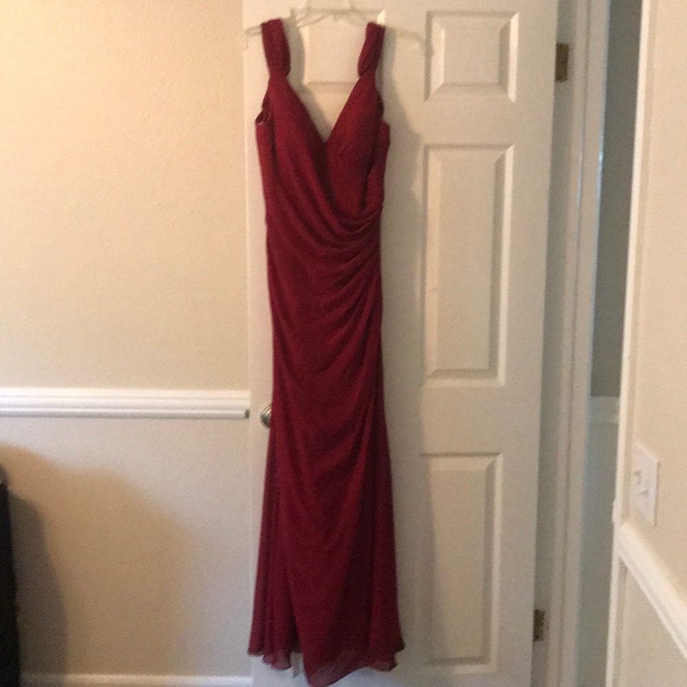 Pretty maids red maxi prom/bridesmaid dress.